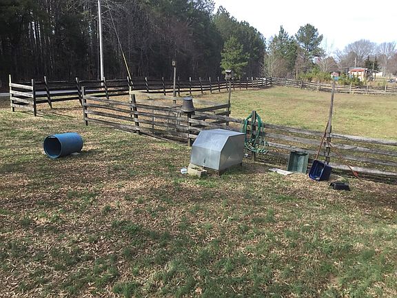 3rd image of 2170 Pace Rd