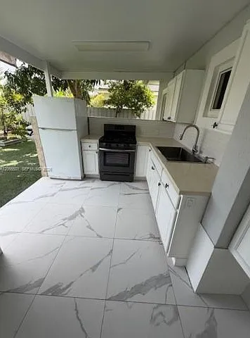 3078 SE 5th Dr — Photo 9