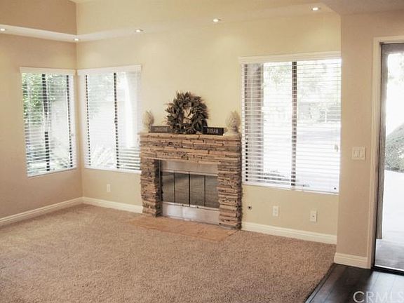 4th image of 3482 Sweetwater St