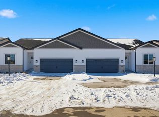 945 Eisenhower Blvd, North Liberty, IA
