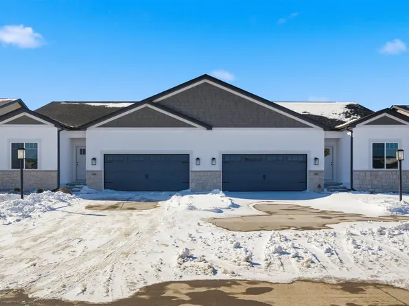 945 Eisenhower Blvd, North Liberty, IA 52317