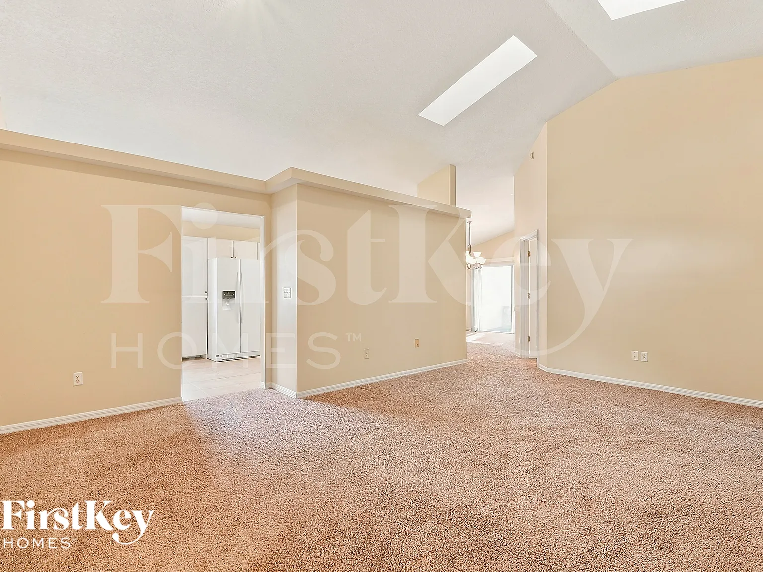 4 bed, 2.0 bath, 1680 sqft, $1,940 — Photo 2