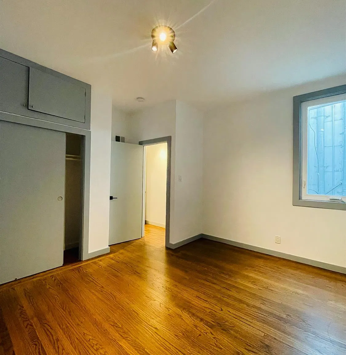 1 bed, 1.0 bath, 650 sqft, $3,250 — Photo 4