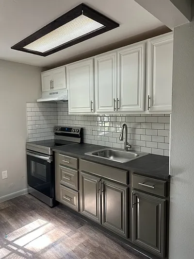 2122 Bradford St #521 — Photo 4