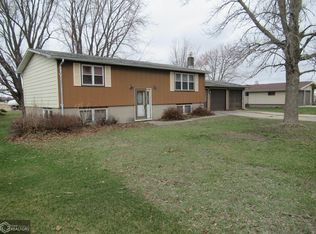 313 N Wisconsin, Hubbard, IA 50122
