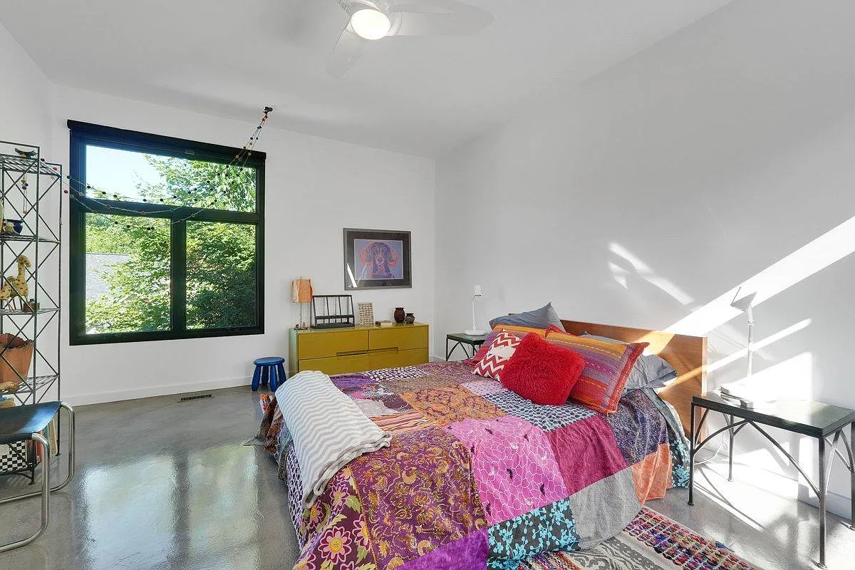 6919 Jamie Ln — Photo 4