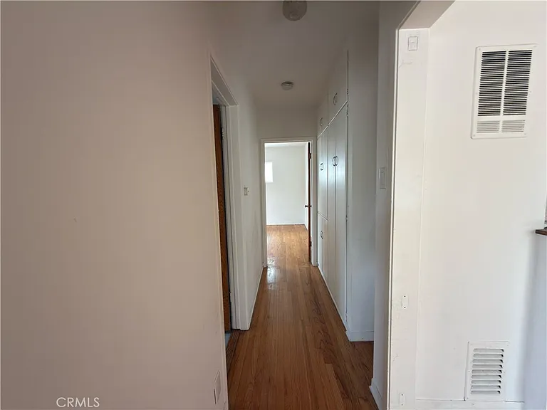 1042 S Sherbourne Dr #4 — Photo 14
