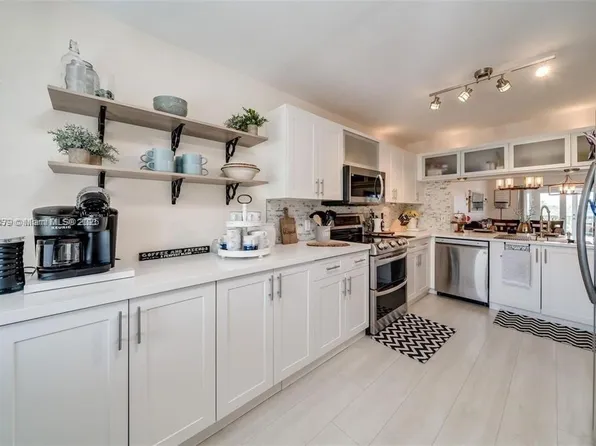 2560 NW 103RD Avenue #406, Sunrise, FL 33322