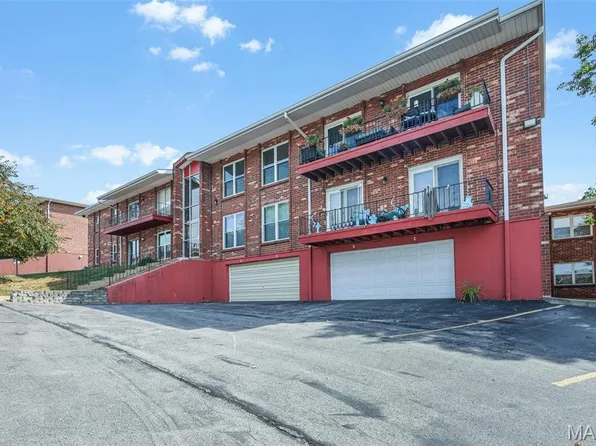 10352 Forest Brook Ln APT A, Saint Louis, MO 63146