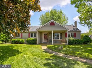 1004 Henn Ave, Ephrata, PA 17522