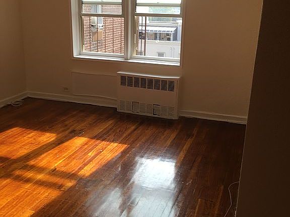 4th image of 2727 Ocean Pkwy APT E20