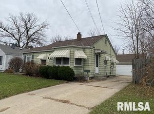 4926 N Glen Elm Dr, Peoria Heights, IL 61616
