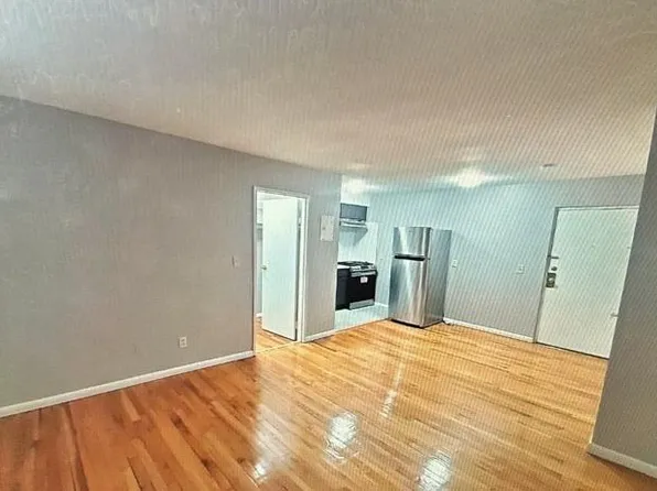 26 Stiles St, Elizabeth, NJ
