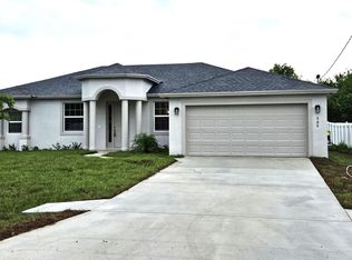 585 SW Jeanne Ave, Port Saint Lucie, FL 34953