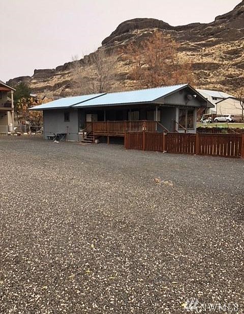 1st image of 25040 Wanapum St SW
