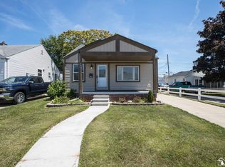 3867 17th St, Wyandotte, MI 48192