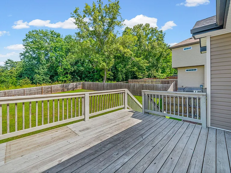 169 Bonnell Dr — Photo 31