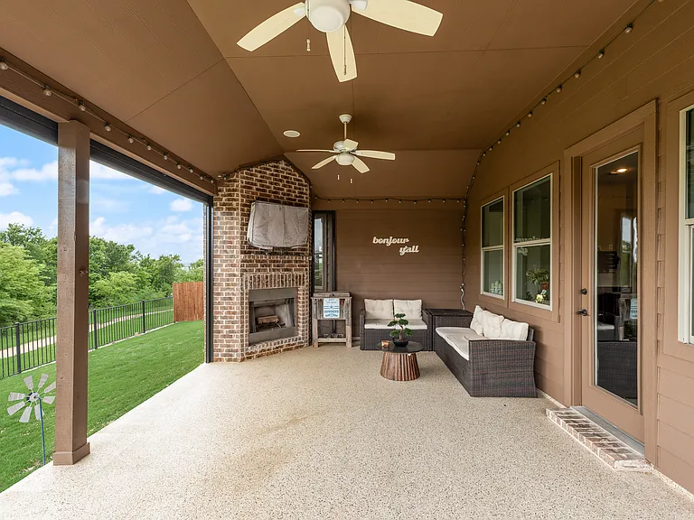 2112 Benjamin Creek Dr — Photo 40