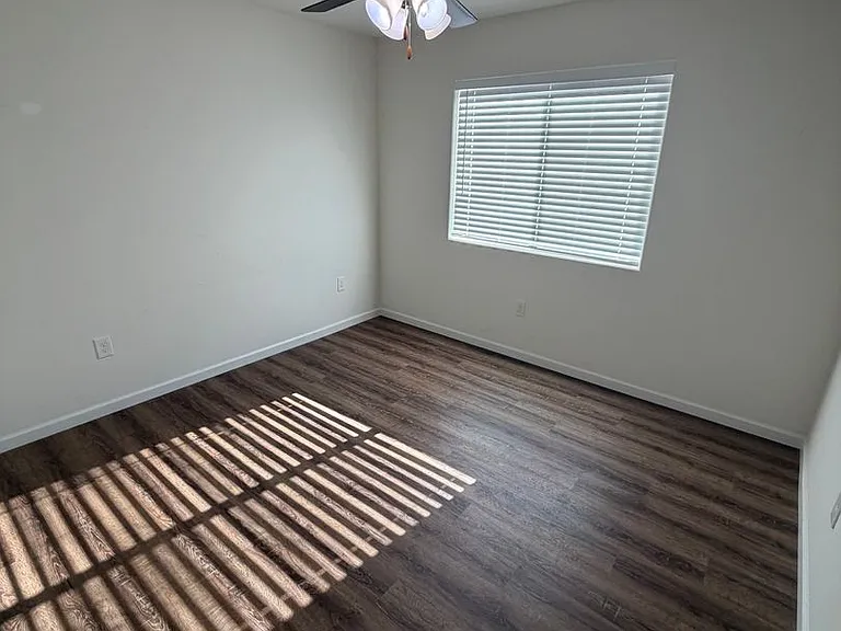 2450 W Park Dr — Photo 7