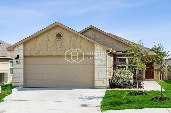 7528 Rose Robin Run Ct — Photo 1