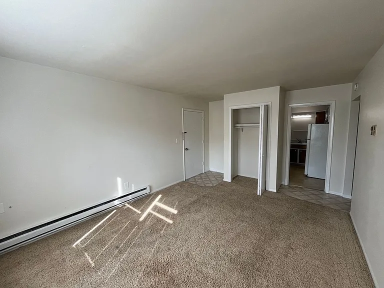 203 E Front St — Photo 12