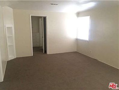 3rd image of 744 N Vine Ave APT B