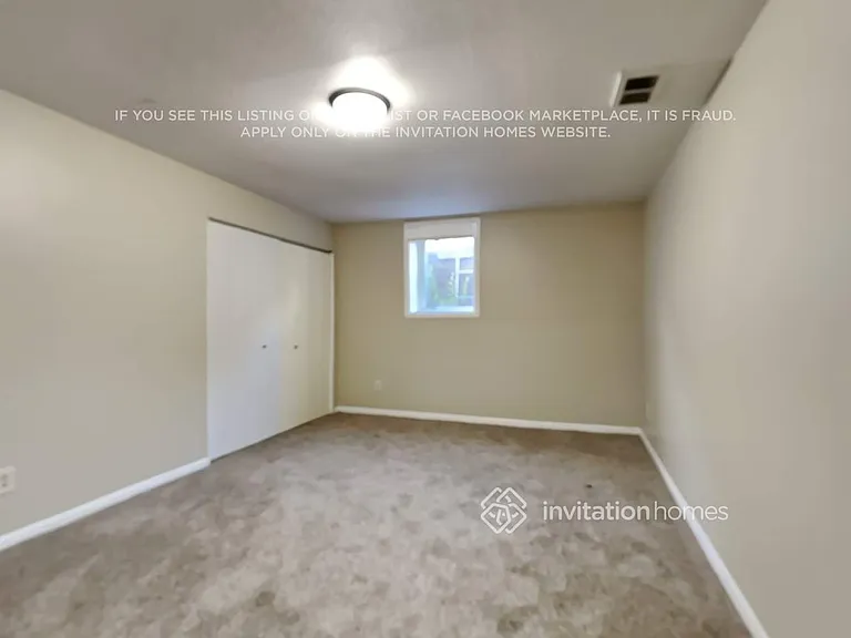 10273 Orleans Ln N — Photo 18