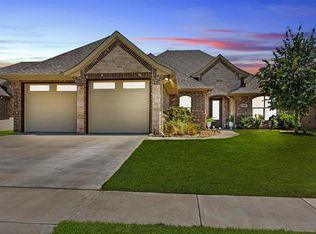 314 Paddle Boat Dr, Granbury, TX 76049