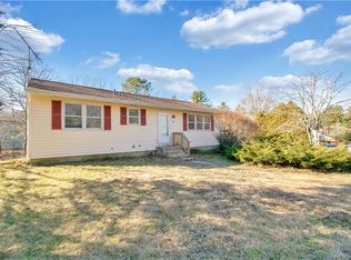 21 Hemlock Dr, Plainfield, CT 06374