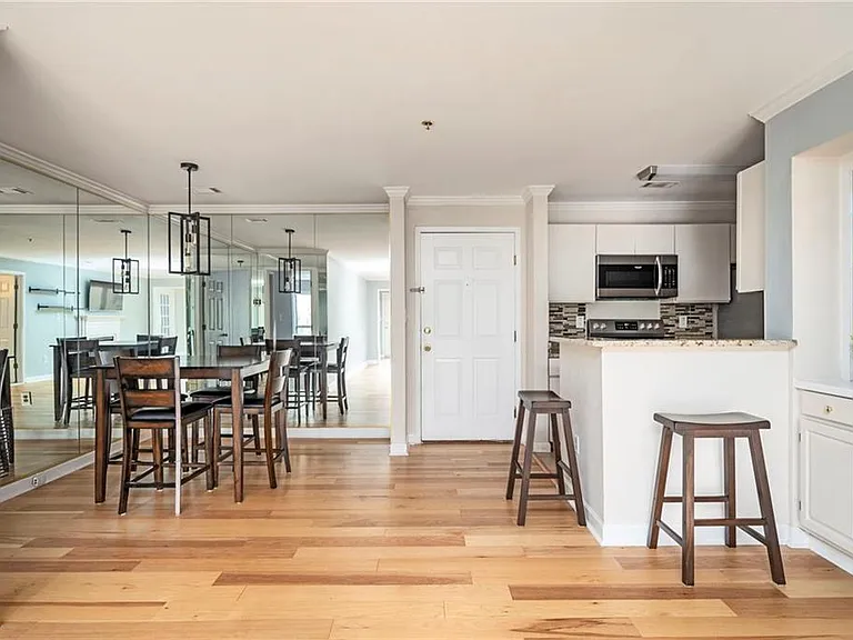 3203 Lenox Rd NE #28 — Photo 11
