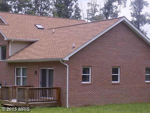 Exterior (Rear)