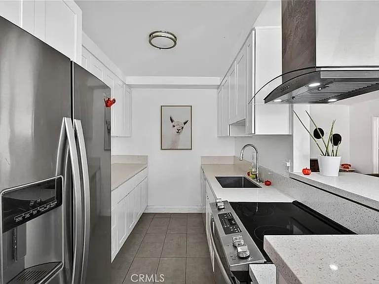 8710 Delgany Ave #8 — Photo 7