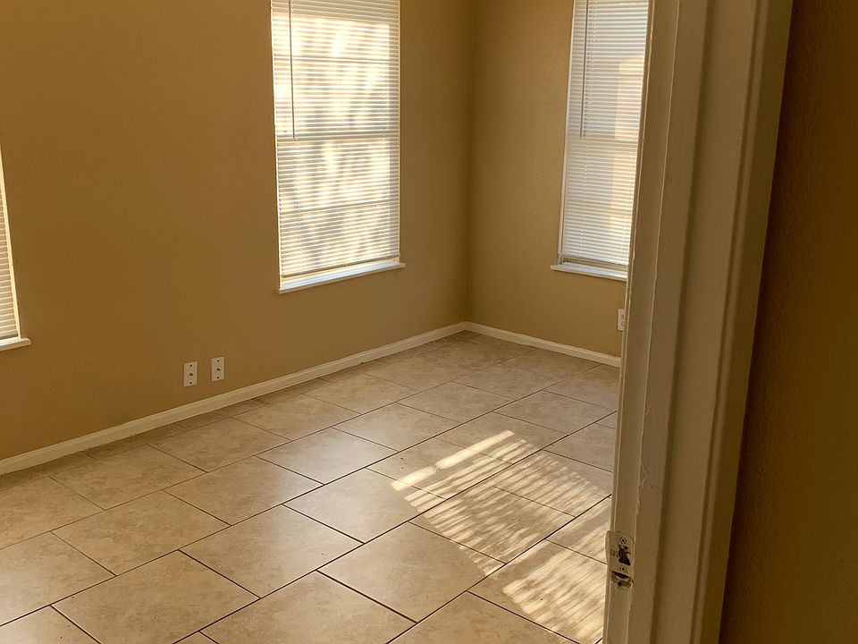 1st image of 5326 Ferrington Dr