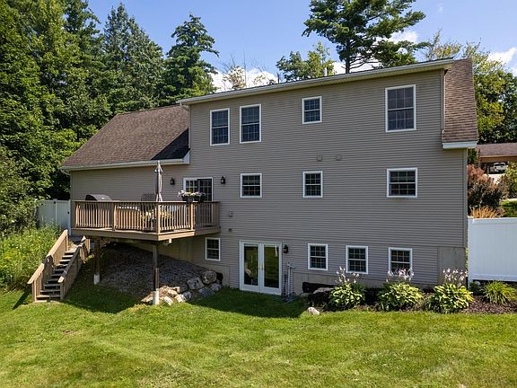 3rd image of 335 West Ridge Terrace