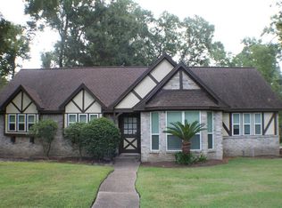 15930 Spinnaker Dr, Crosby, TX 77532