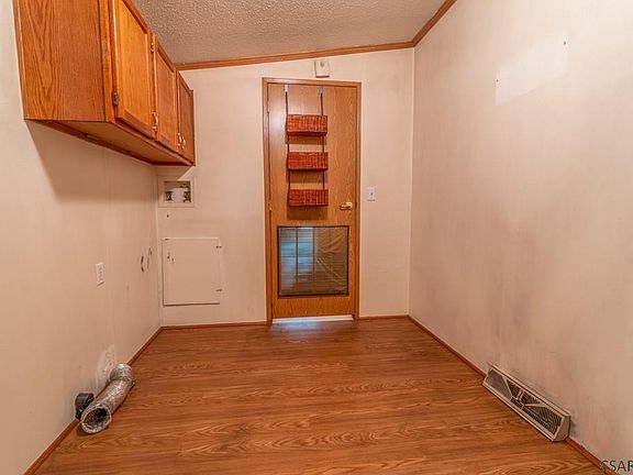 3rd image of 251 Woodland Blvd