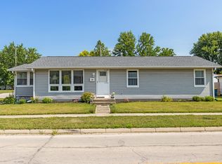 209 W 2nd St, Sheridan, IN 46069