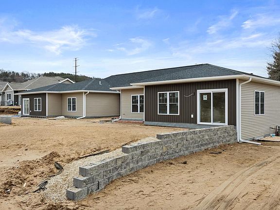 5th image of W7676 Castle Mound ROAD