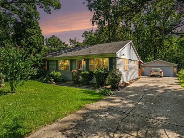 23914 S Cretewood Ln, Crete, IL 60417