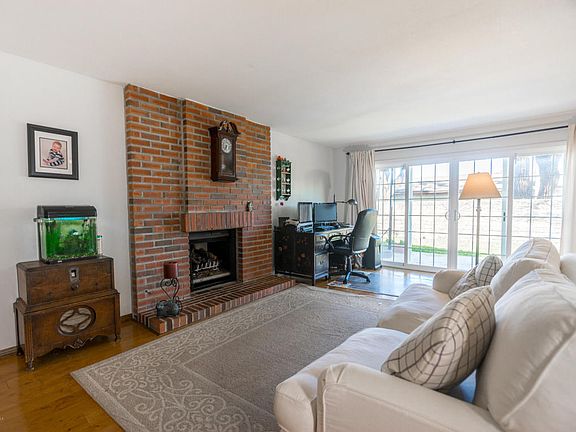 3rd image of 760 Calle Las Colinas