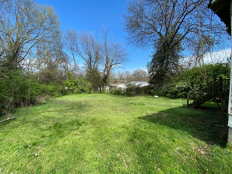 119 Sadler Ct — Photo 8