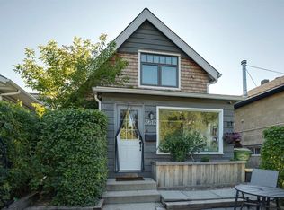 3612 W Parkhill St SW, Calgary, AB T2S 2Z6