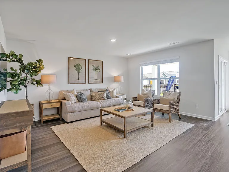 1157 Ridgeford Dr — Photo 8