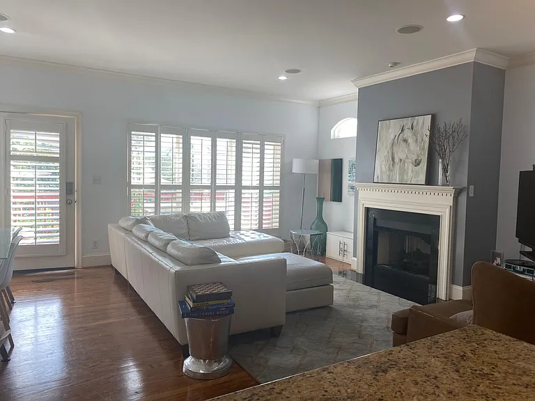 4126 Olive St — Photo 8