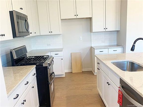 3rd image of 15310 Autumn Sage Dr #21