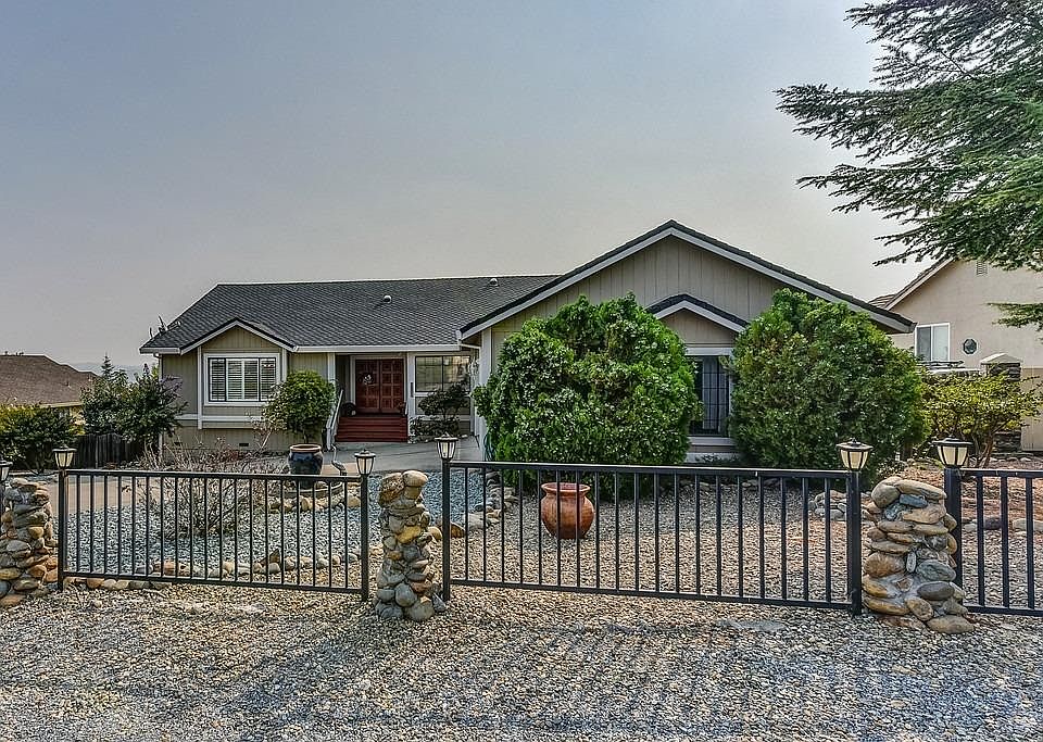 1st image of 2851 Vista Verde Dr