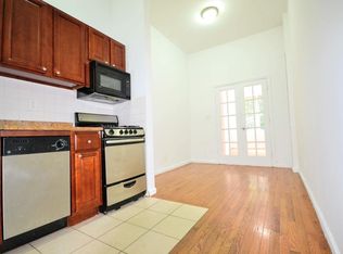 872 Lorimer St APT 1R, Brooklyn, NY 11222