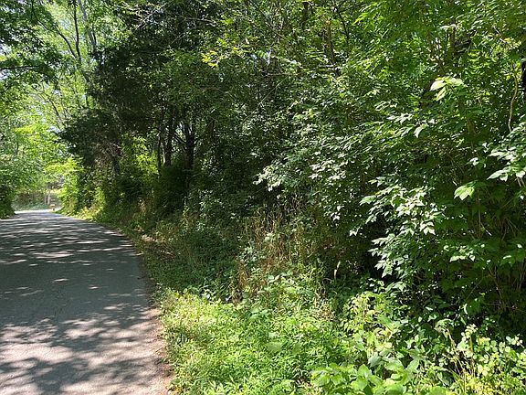 5th image of 4 Rock Hill Rd Lot 4