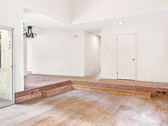 3rd image of 35278 Cornwall Pl