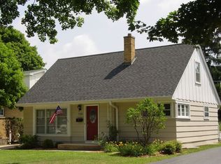 705 S Highland Ave, Arlington Heights, IL